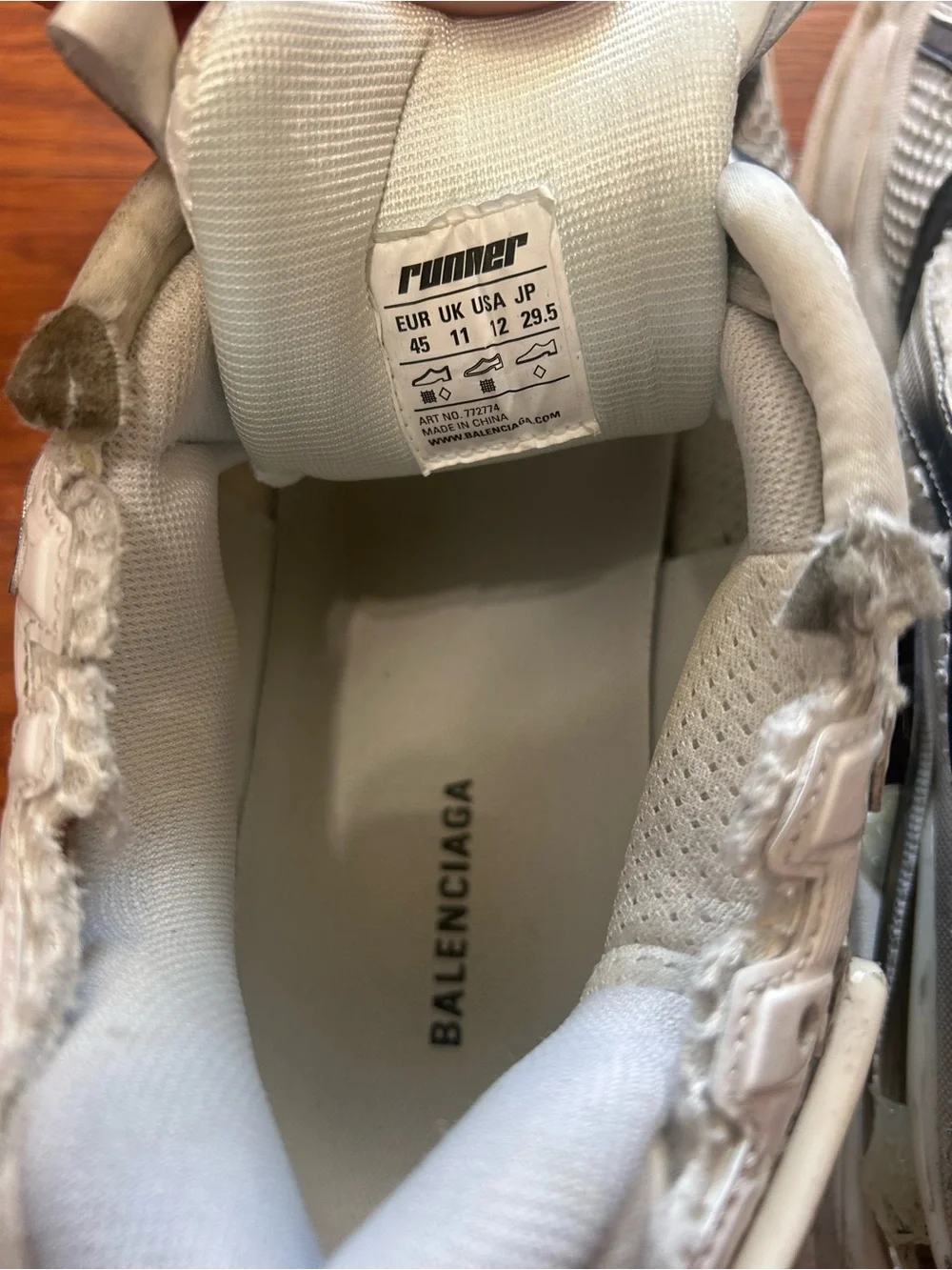 Balenciaga Runner Men’s Size 12(45) Sneaker